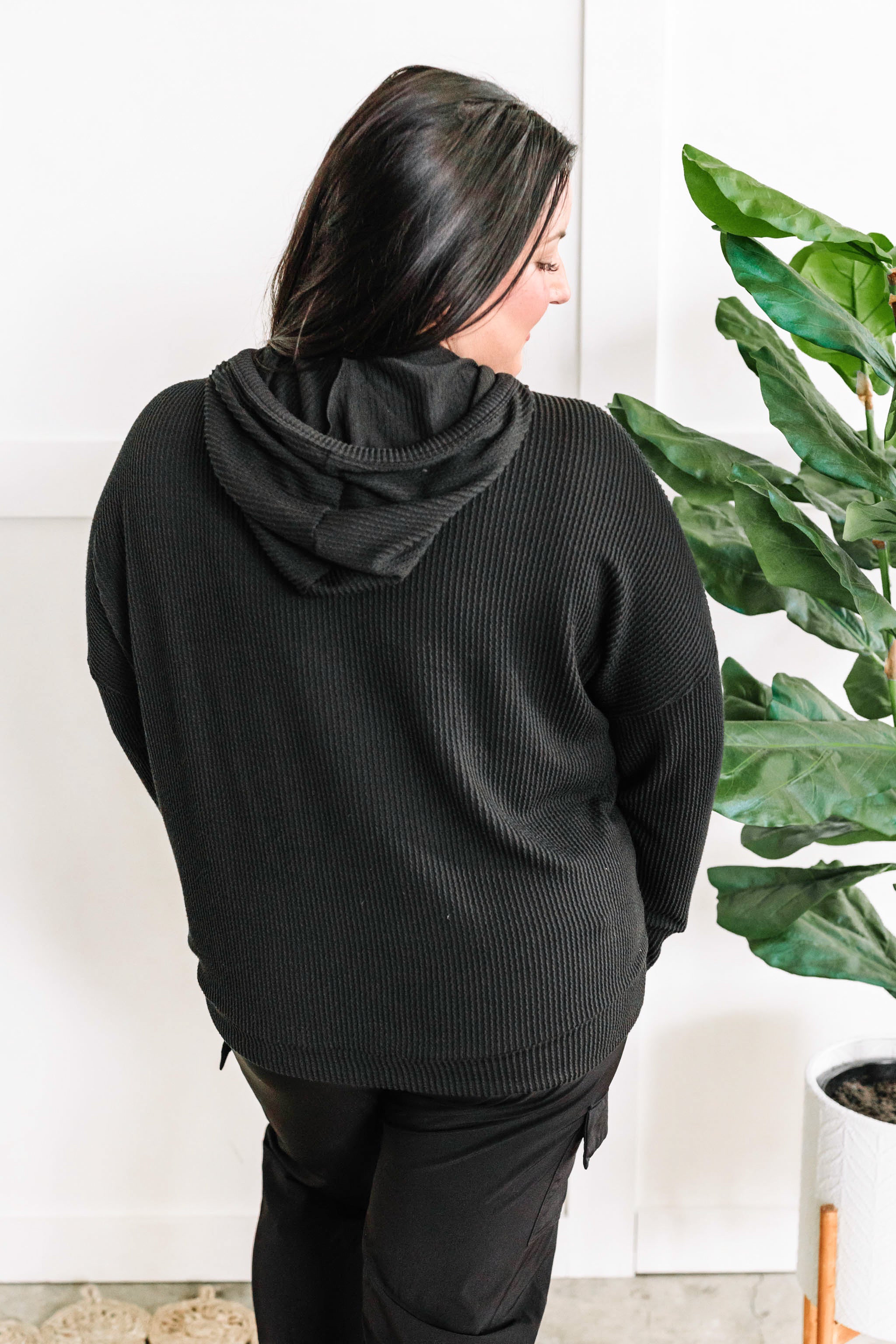 12.1 Dolman Hooded Top With Kangaroo Pocket In Black